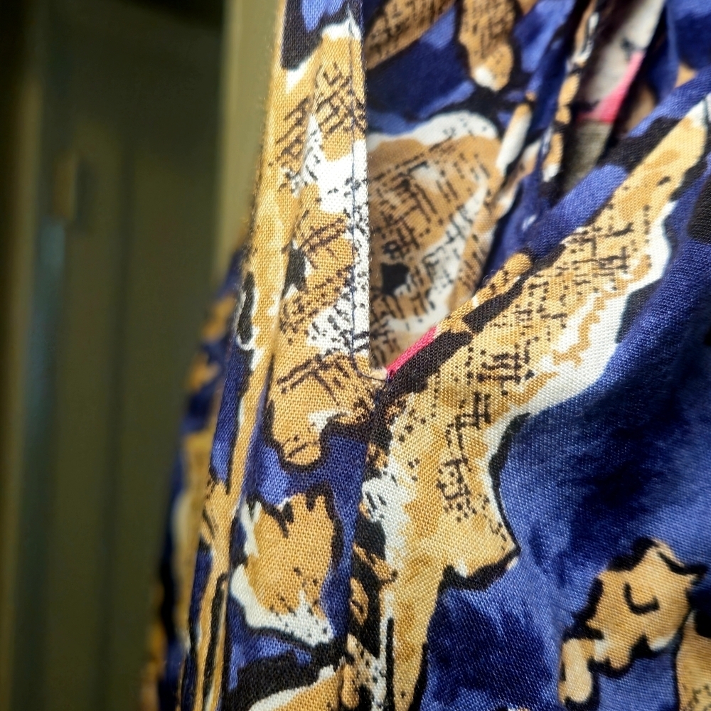 Vintage Elegant Floral Patterned Skirt - Picture 3 of 5